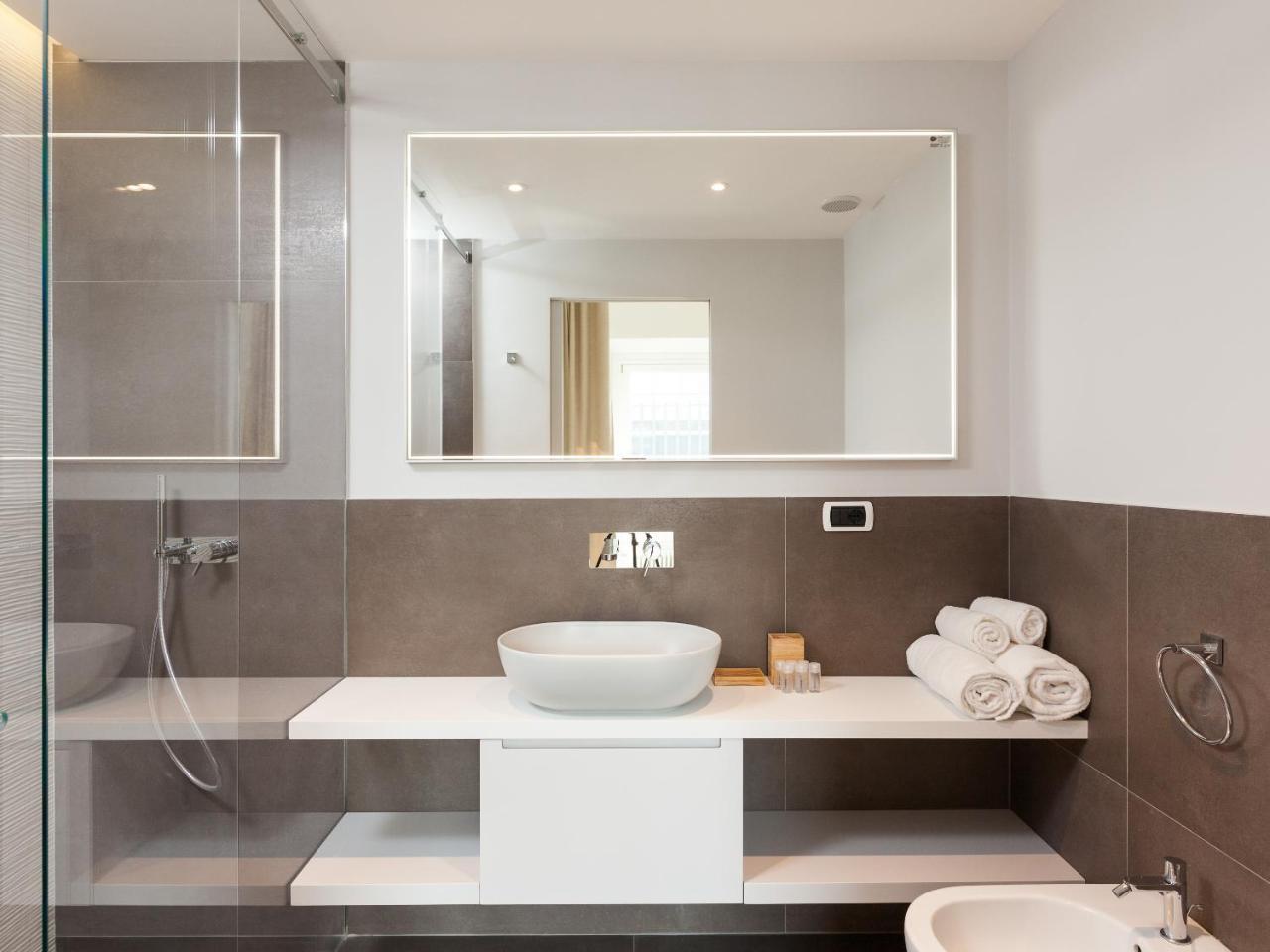 Easyhomes-Duomo Suites & Apartments Milano Eksteriør bilde